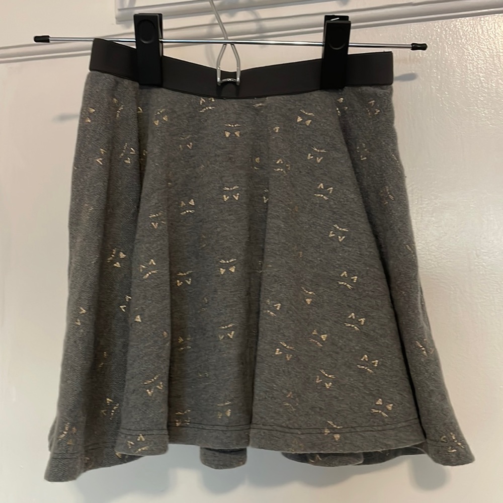 Sweatshirt skirt!